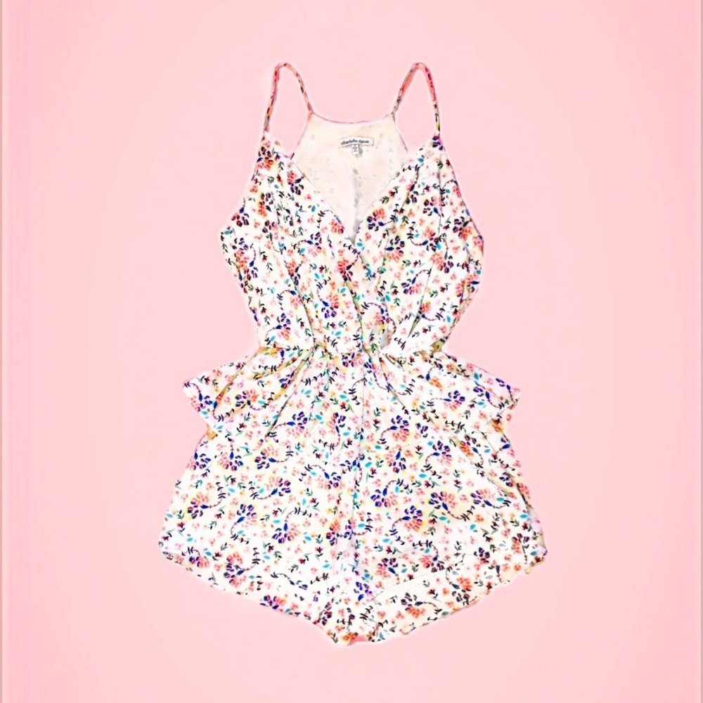Charlotte Russe floral Romper 🌸
